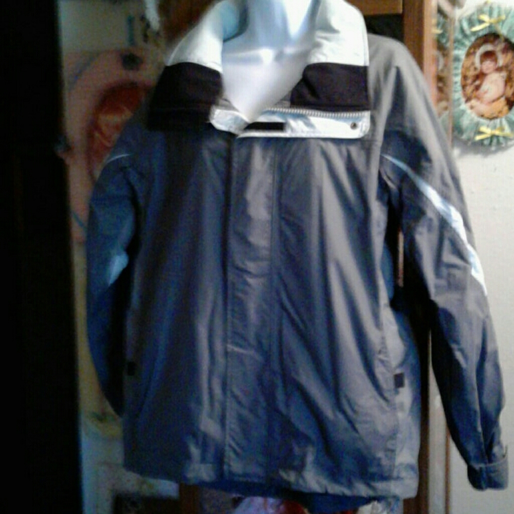 NWT, NIKE ACG, STORM FIT, LADIES SKI/SNOW/COLD WEATHER, COAT
